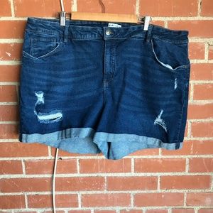 Ava & Viv distressed jean short size 24W